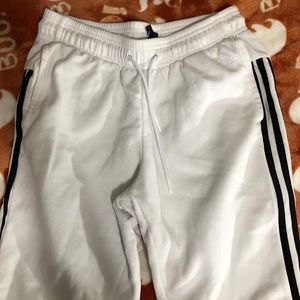 woman’s adidas joggers